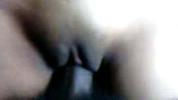 Sperme femme avec cheval xxx sur le ventre couple
