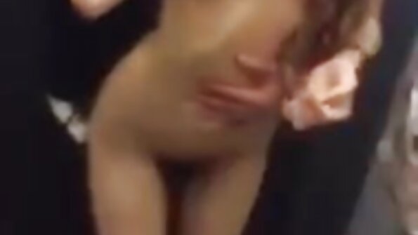J'ai attrapé cheval et femme porno Mac avec ma bouche et j'ai commencé à fumer