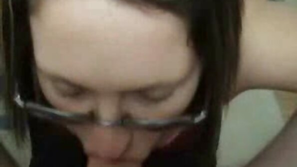 Le gars est une fille porno arabe voile cunnilingus.