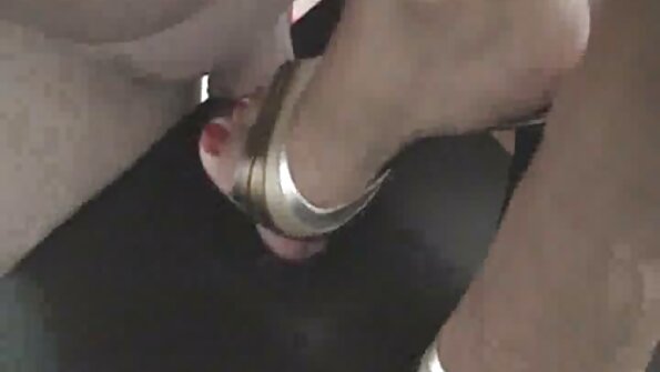 Alessa Savage se femme animaux porno fait prisonnière dans un bunker et éprouve une attirance physique