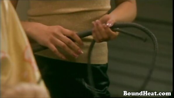 Chéri peut être invité à fumer à l'aide de jolie fille xxx la masturbation
