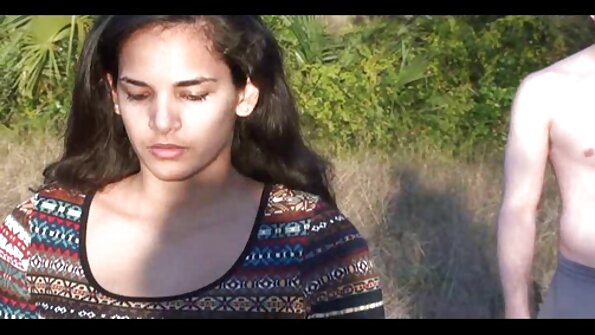 Mari et lesbienne black xxx femme se caressent mutuellement dans le populaire 69
